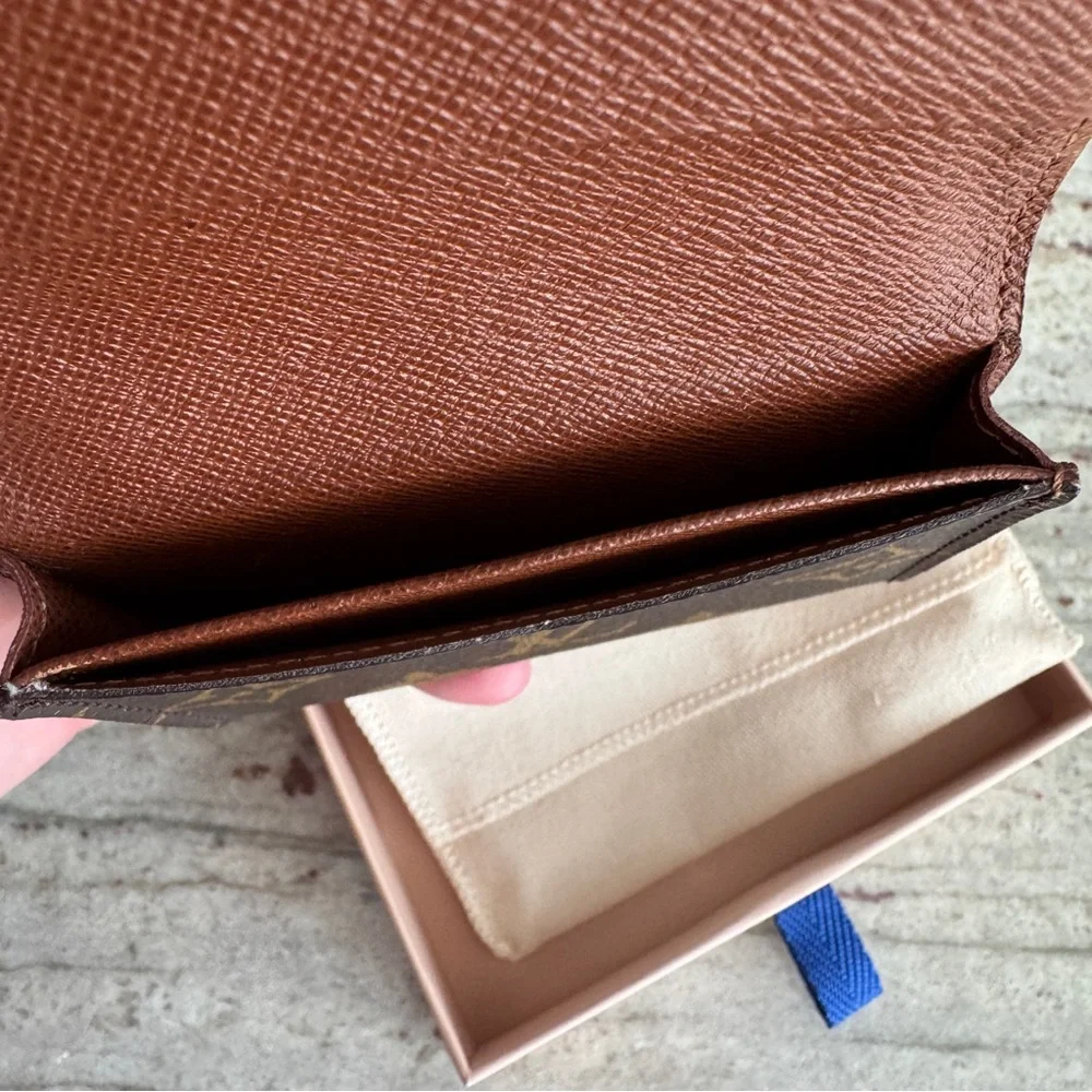 LOUIS VUITTON | EXCELLENT CONDITION AUTHENTIC monogram card holder - Picture 6 of 11